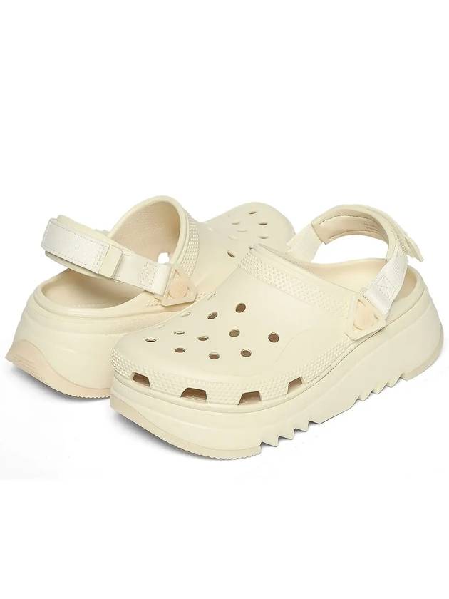 Clog Hiker Xscape 2.0 Sandals Beige - CROCS - BALAAN 4