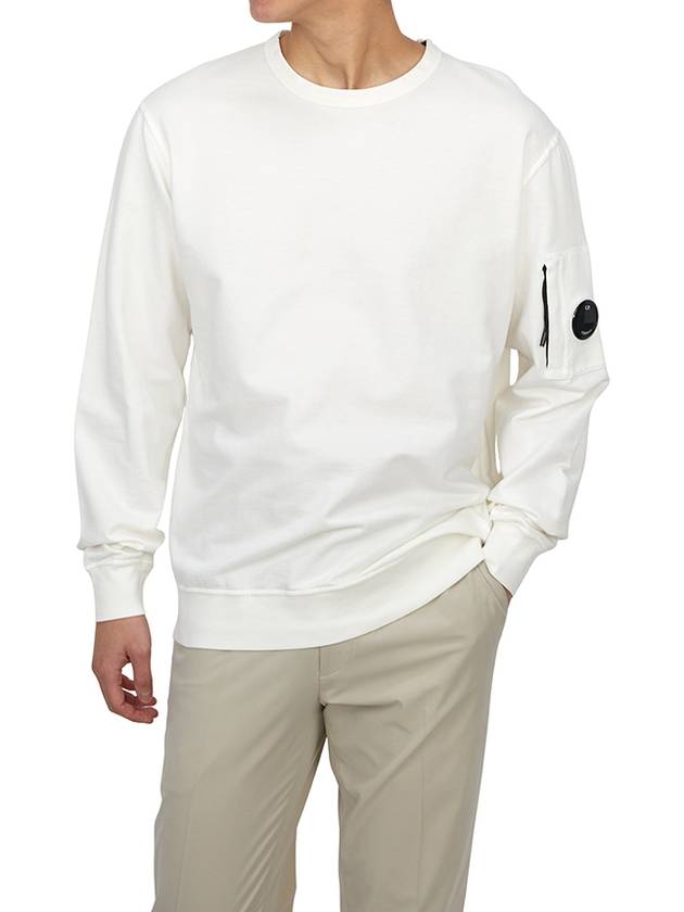 Men s Lens Wappen White Sweatshirt 18CMSS019A 002246G 103 - CP COMPANY - BALAAN 5