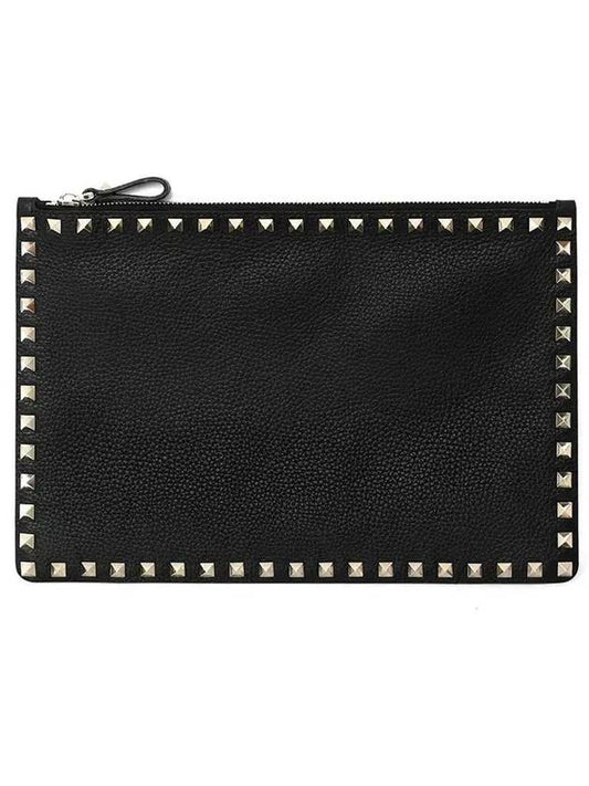 Rockstud Stampa Alce Clutch Bag Black - VALENTINO - BALAAN.