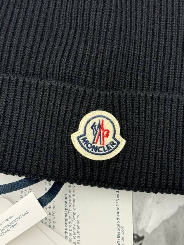 Logo Patch Wool Beanie Black 3B70500 A9342 999 - MONCLER - BALAAN 2