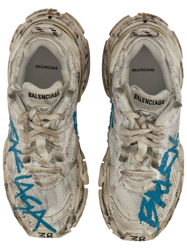 Runner Graffiti Low Top Sneakers White - BALENCIAGA - BALAAN 7