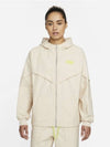 Sportswear Icon Clash Windbreaker Beige - NIKE - BALAAN 2