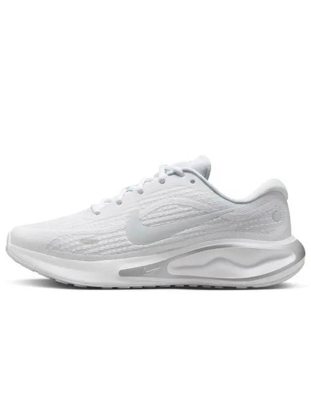 Journey Run Low Top Sneakers White - NIKE - BALAAN 2