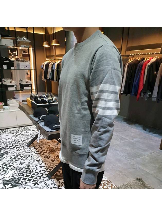 Men's Diagonal Armband Crew Neck Classic Sweatshirt Grey - THOM BROWNE - BALAAN 4