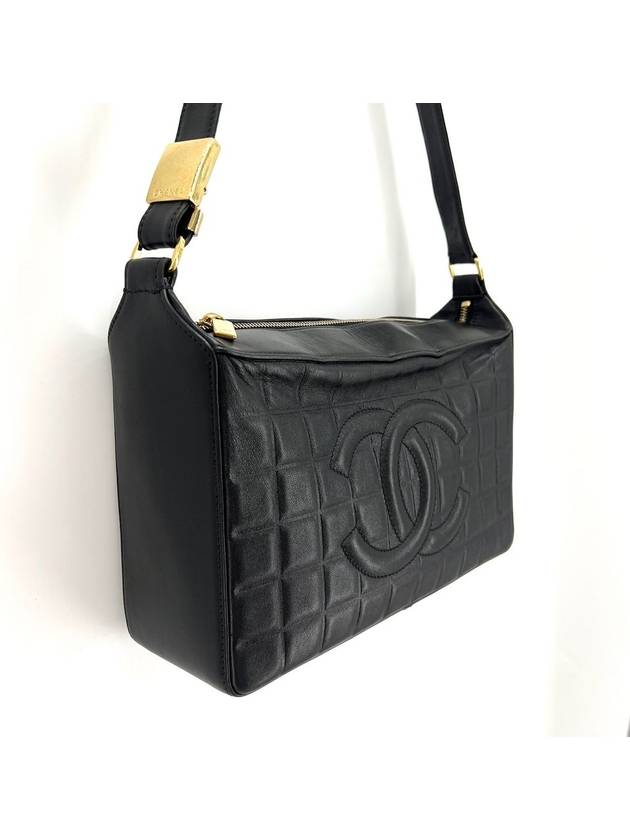 Lambskin chocolate bar shoulder bag - CHANEL - BALAAN 3