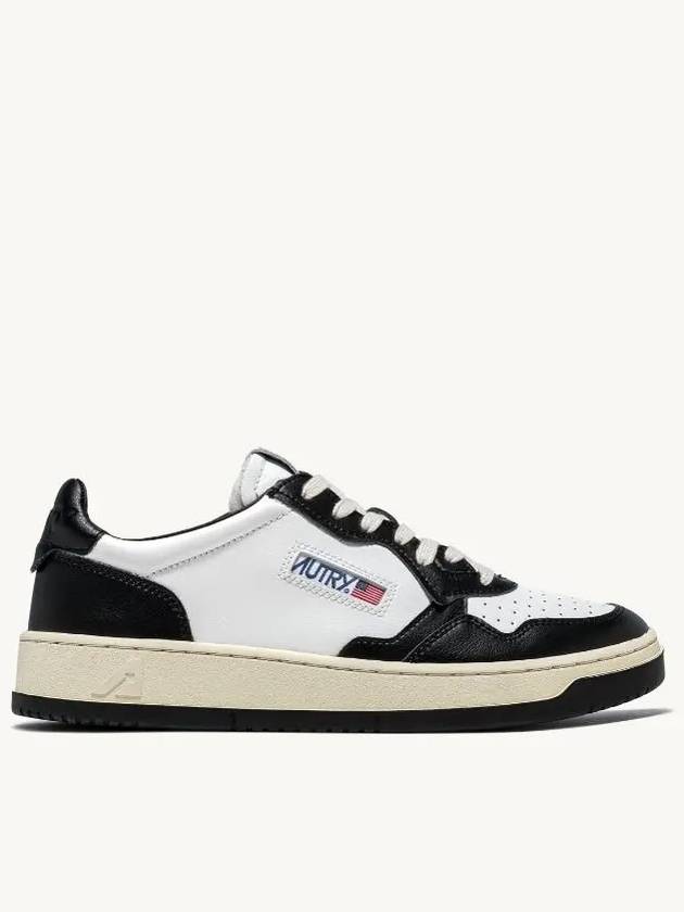 Medalist Killer Whale Sneakers White Black - AUTRY - BALAAN 2