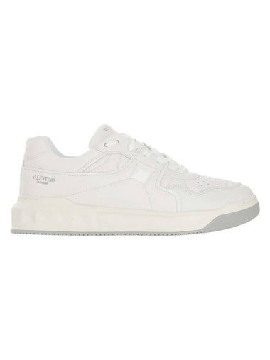 Men's One Stud Low Top Sneakers White - VALENTINO - BALAAN 1