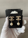 CC Metal Logo Pearl Earrings Gold - CHANEL - BALAAN 7