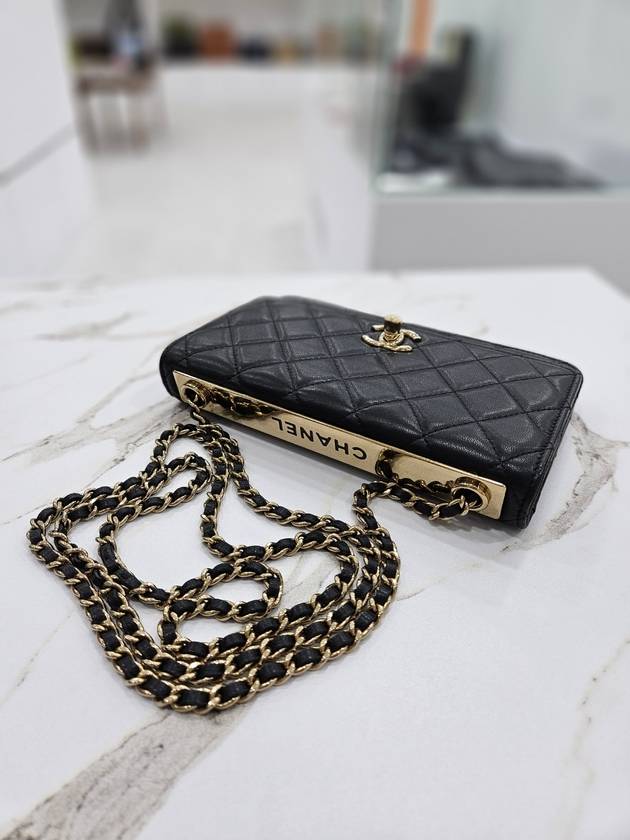 Trendy CC WOC black gold chain cross bag A80982 - CHANEL - BALAAN 9