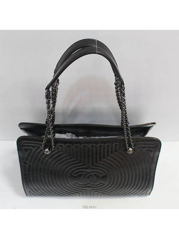 vintage black shoulder bag - CHANEL - BALAAN 5