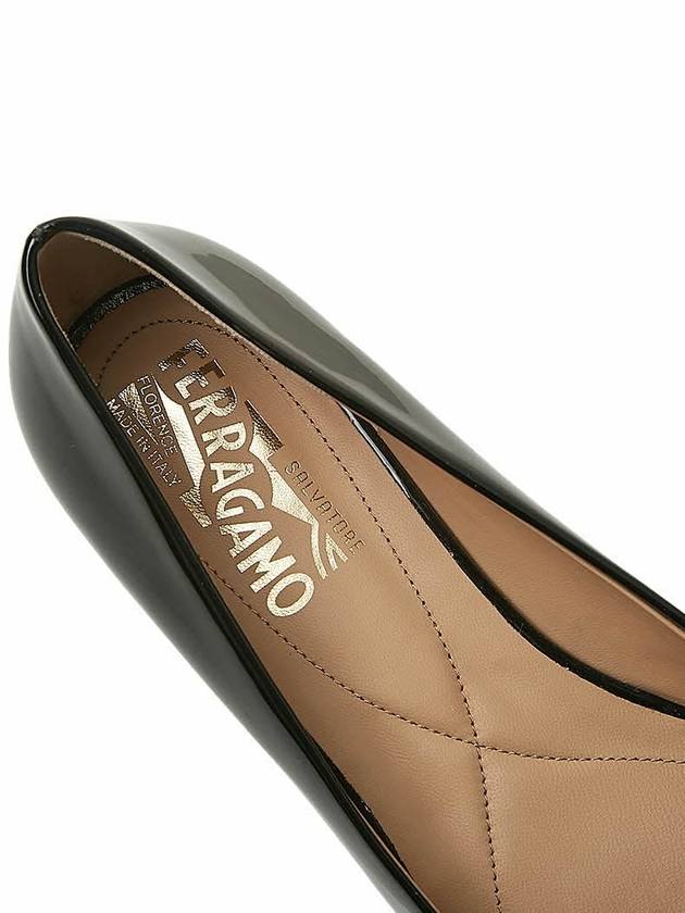 Women’s Varina Bellet Flats Black - SALVATORE FERRAGAMO - BALAAN 8