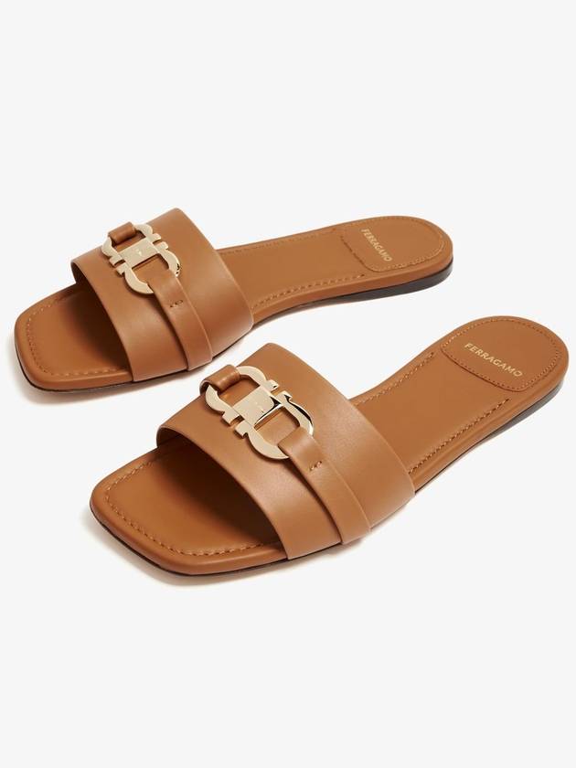 Gancini Ornament Flat Slide Brown - SALVATORE FERRAGAMO - BALAAN 6