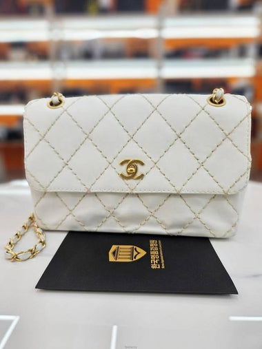 Vintage wide stitch gold plated white shoulder bag 6474058 - CHANEL - BALAAN 1