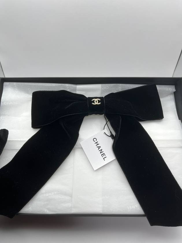 CC Logo Ribbon Bow Velvet Hairpin Black - CHANEL - BALAAN 7