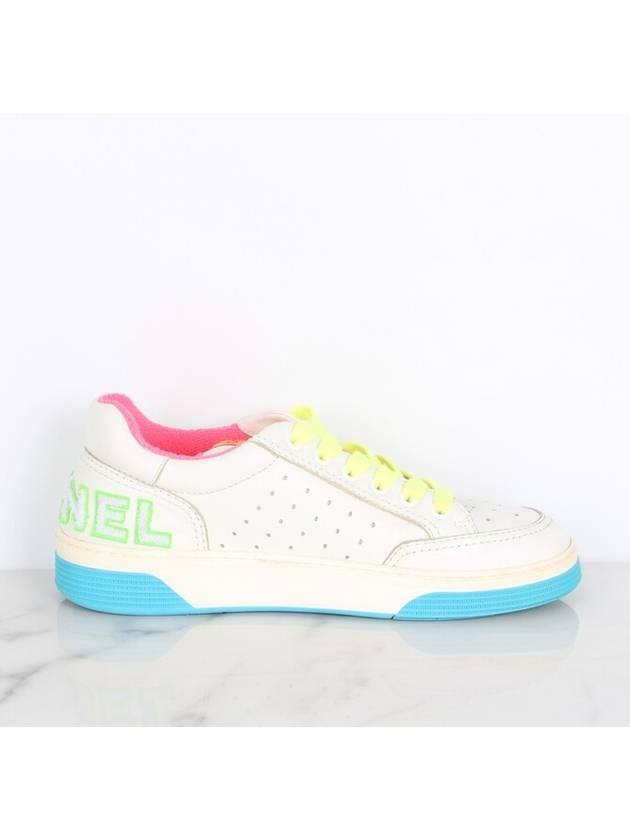 Women s back logo sneakers 37 240 - CHANEL - BALAAN 6