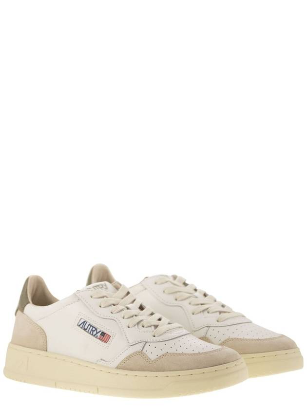 MEDALIST LOW - Leather and Suede Sneakers - AUTRY - BALAAN 4