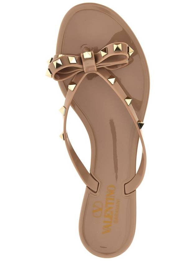 Valentino Garavani Valentino Garavani 'Rockstud' Thong Sandals - VALENTINO - BALAAN 4