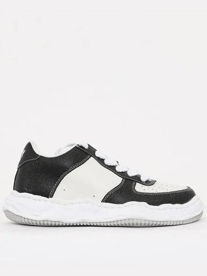 Wayne OG Sole Emboss Leather Low Top Sneakers Black White - MIHARA YASUHIRO - BALAAN 2