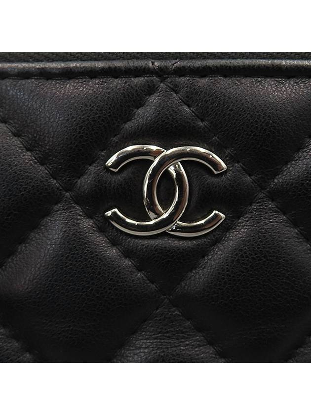 A82527 COCO silver logo black color lambskin double zipper mini chain cross bag - CHANEL - BALAAN 4