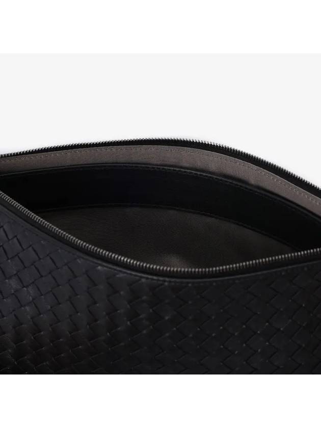 Intrecciato Clutch Bag Black - BOTTEGA VENETA - BALAAN 4