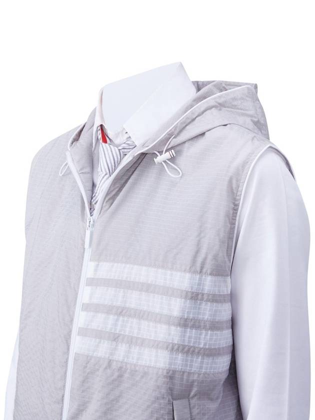 4 Bar Stripe Ripstop Hooded Gilet MJV007AF0517 - THOM BROWNE - BALAAN 4