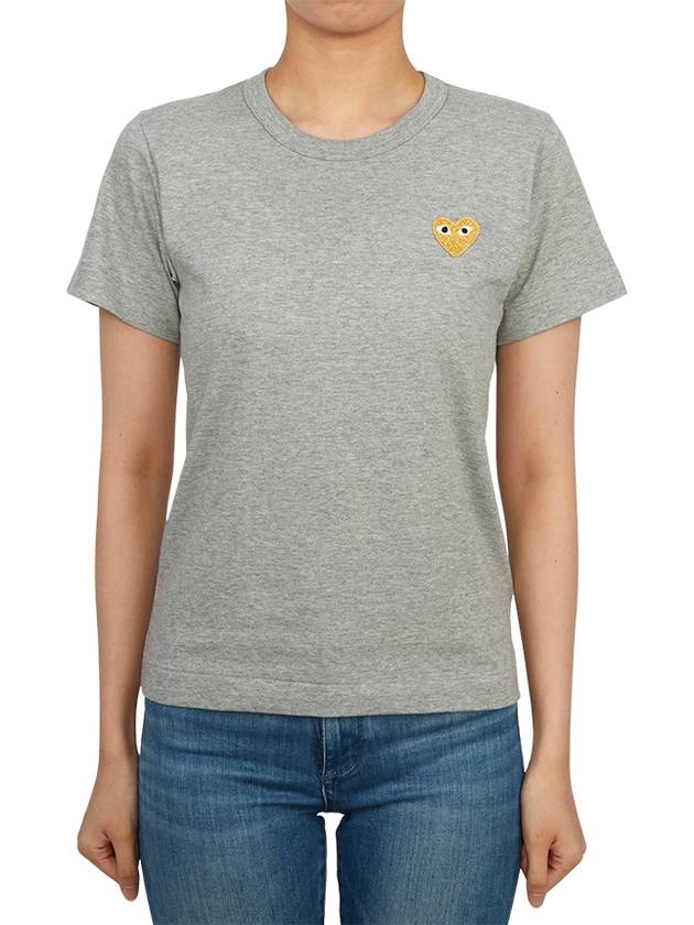 Women's Small Gold Heart Wappen Short Sleeve T-Shirt P1 T215 3 Gray - COMME DES GARCONS PLAY - BALAAN 2