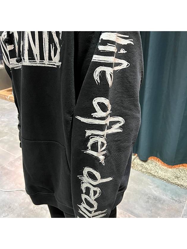 World Tour Logo Print Hoodie Black - VETEMENTS - BALAAN 9