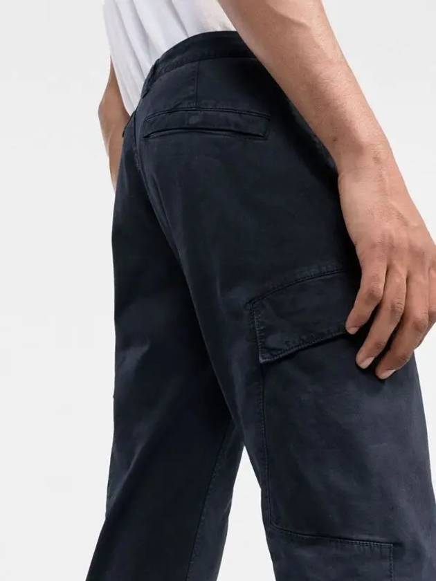 Men's Waffen Patch Twill Stretch Skinny Fit Cargo Pants Navy - STONE ISLAND - BALAAN.