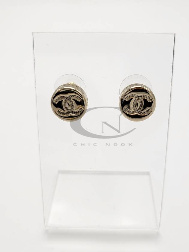 CC logo women s stud gold earrings ABE860 - CHANEL - BALAAN 9