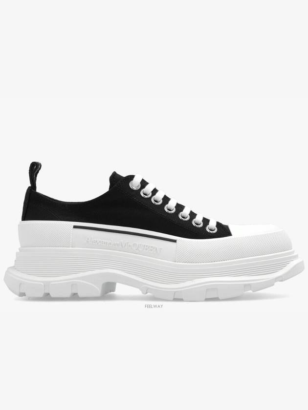 Tread Slick Low Top Sneakers Black White - ALEXANDER MCQUEEN - BALAAN 2