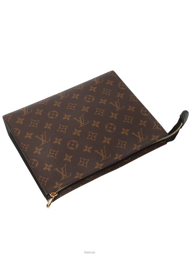 men clutch bag - LOUIS VUITTON - BALAAN 5