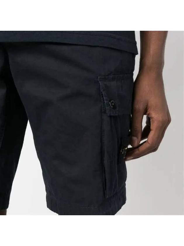 Men's Logo Patch Cargo Bermuda Shorts Blue - STONE ISLAND - BALAAN 6