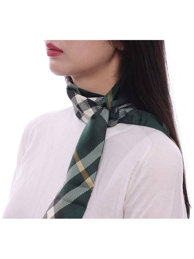 Vintage Check Pointed Tip Scarf Green - BURBERRY - BALAAN 5