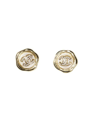 Crystal CC Logo Pearl Round Earrings Gold - CHANEL - BALAAN.