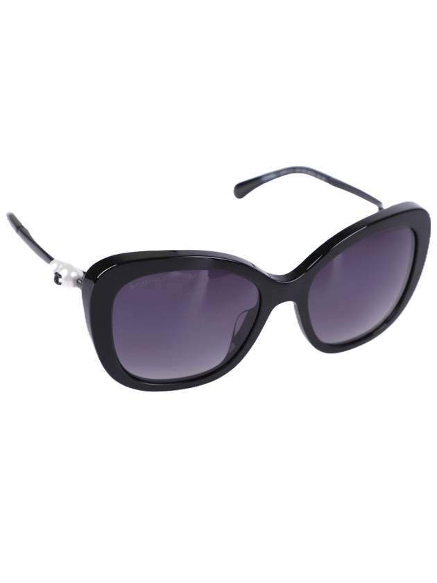 Pearl CC Jenny Sunglasses Oversized Square Black A71133 - CHANEL - BALAAN 1