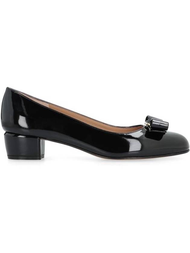 Vara Bow Patent Pumps Black - SALVATORE FERRAGAMO - BALAAN 3