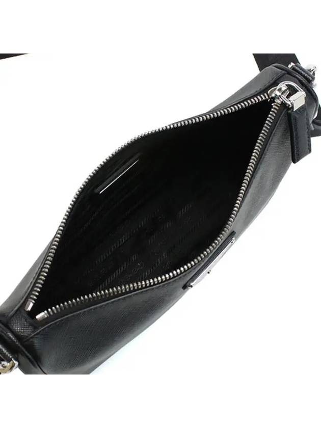 triangle logo leather shoulder bag black - PRADA - BALAAN 6