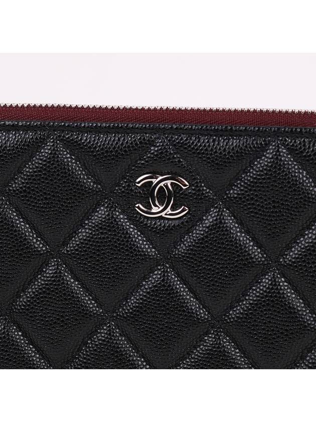 CC Silver Classic Caviar New Medium Clutch Bag - CHANEL - BALAAN 2