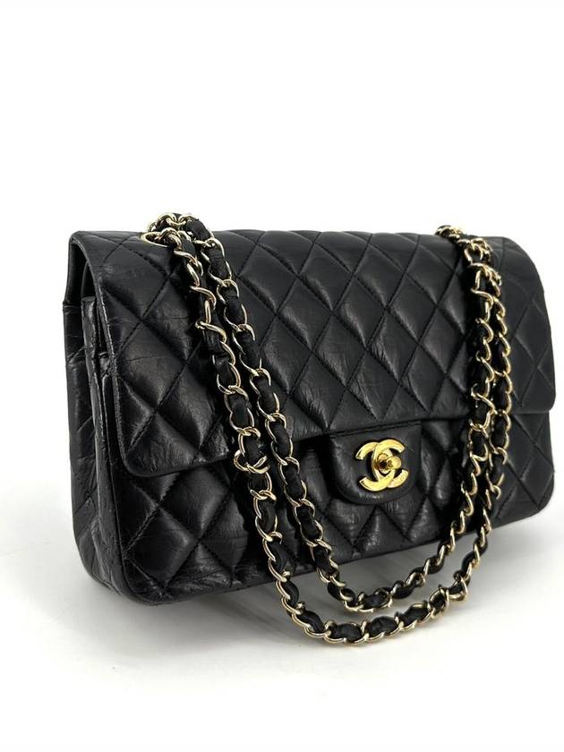 Lambskin classic medium shoulder bag - CHANEL - BALAAN 4