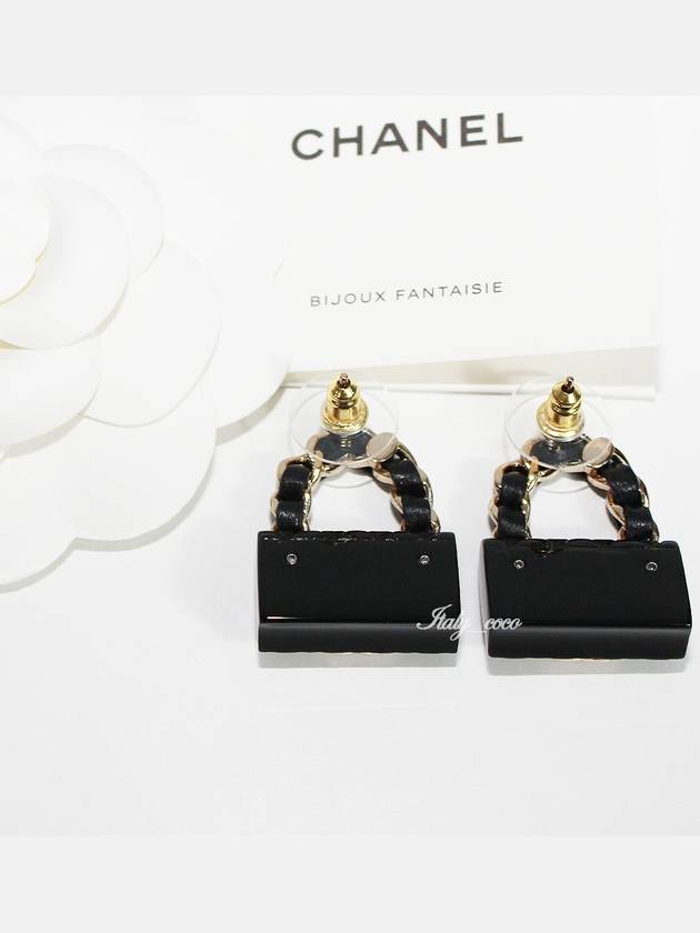 Metal Resin Quilted Turnlock Chain Bag Earrings Gold Black - CHANEL - BALAAN 6