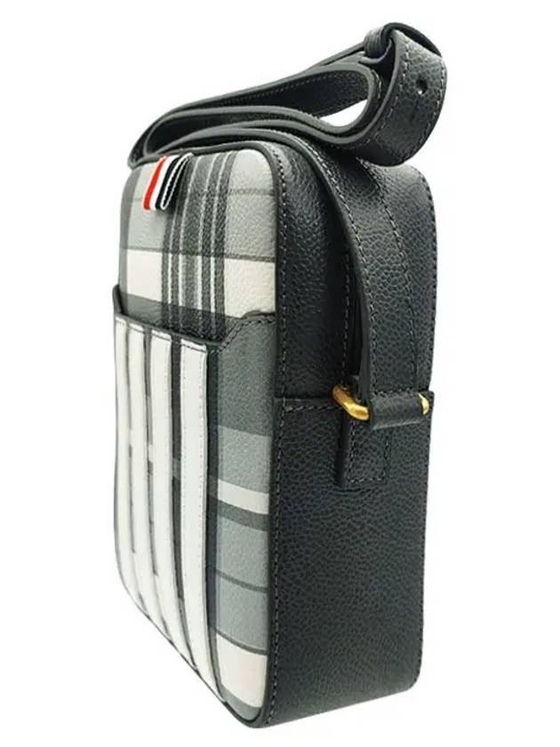 Madras 4-Bar Vertical Pepple Grain Leather Cross Bag Grey - THOM BROWNE - BALAAN.