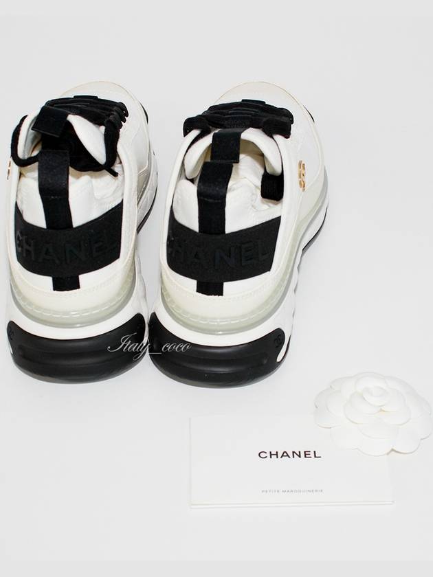 Mixed Fibers Velvet Calfskin Low Top Sneakers Ivory - CHANEL - BALAAN 6