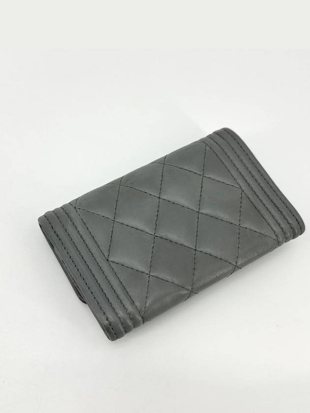 Lambskin boy flap card wallet - CHANEL - BALAAN 5