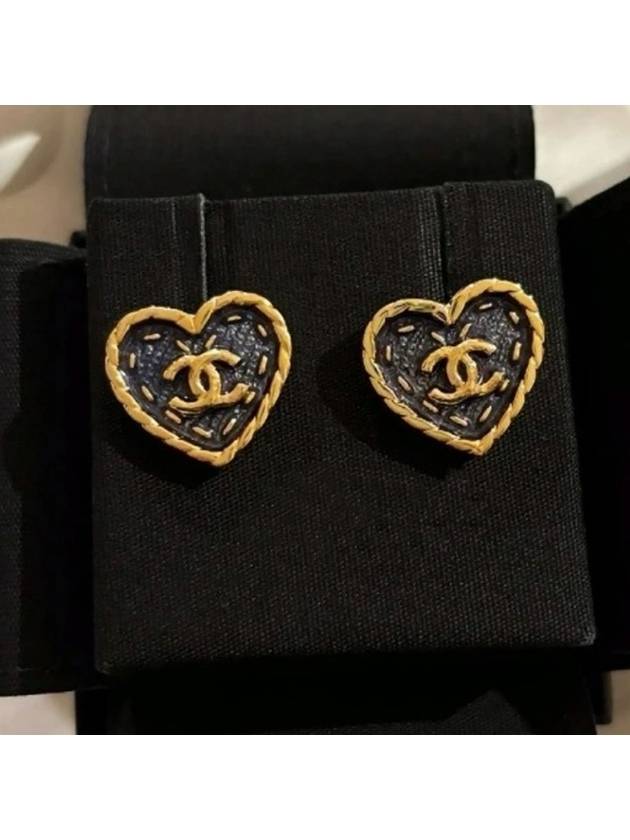 Heart CC Logo Blue Earrings 4ET0132 - CHANEL - BALAAN 6