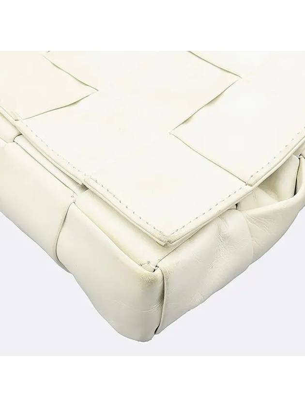 629068 White Intrecciato Stretch Cassette Crossbag - BOTTEGA VENETA - BALAAN 5