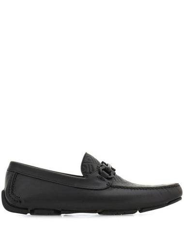 Salvatore Ferragamo Embossed Gancini Monogram Driving Loafers Shoes - SALVATORE FERRAGAMO - BALAAN 1