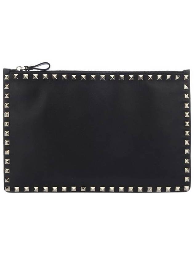Rockstud leather clutch bag black - VALENTINO - BALAAN.
