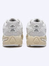 725v1 Low Top Sneakers Ivory - NEW BALANCE - BALAAN 6