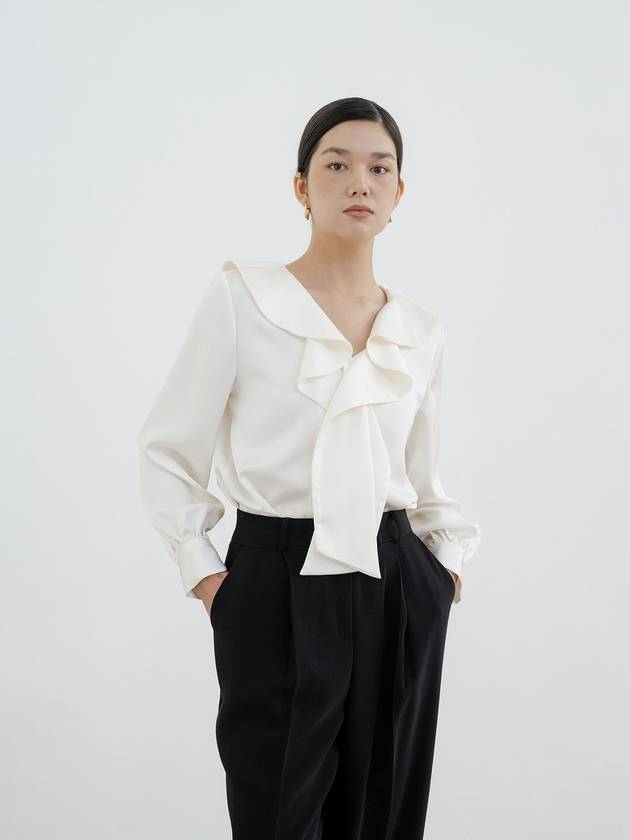 Ivory flare collar blouse - YOUNESS - BALAAN 4