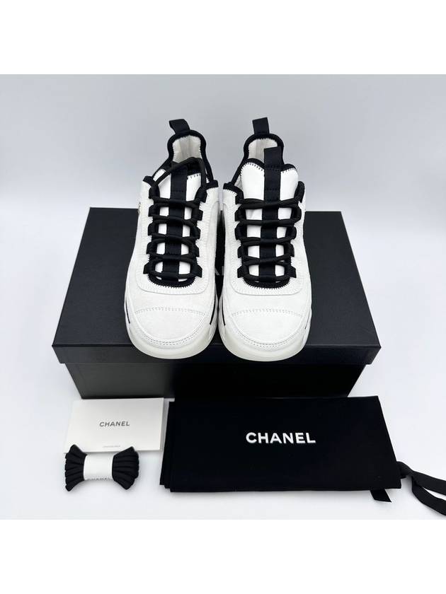 Logo Mixed Fibers Suede Low Top Sneakers White - CHANEL - BALAAN 4